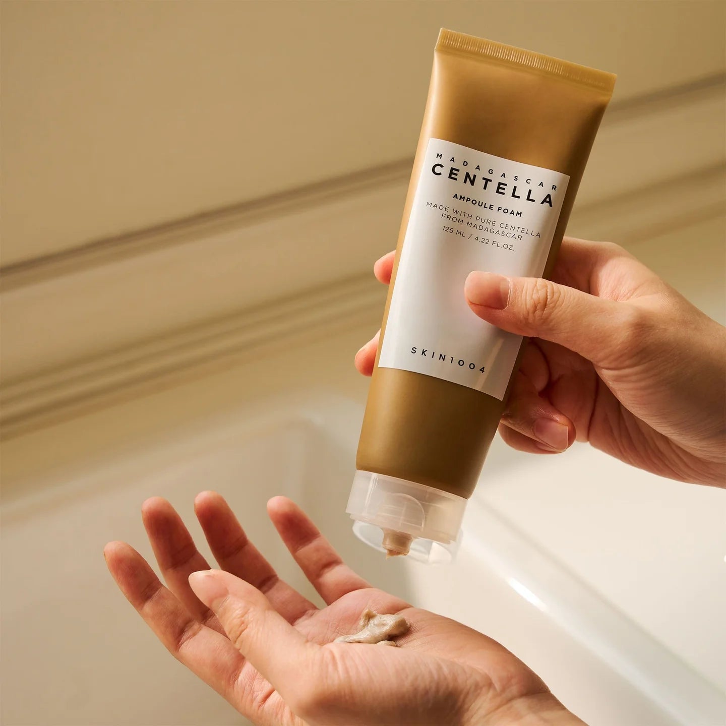 SKIN 1004 - Madagascar Centella Ampoule Foam - Mousse nettoyante hydratante